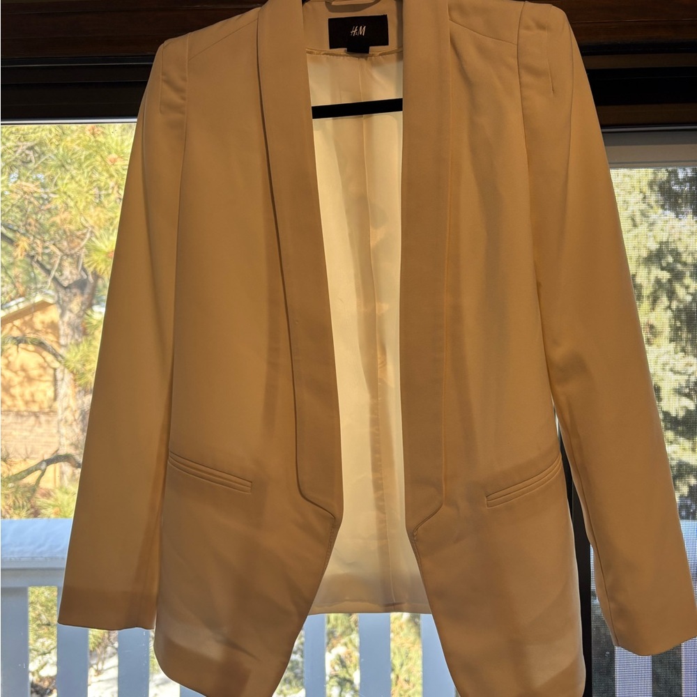H&M Women's Beige Blazer